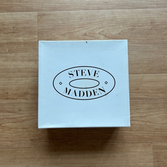 Steve Madden Cadence Leather Heeled Sandal (Cognac) - Picture 13 of 14